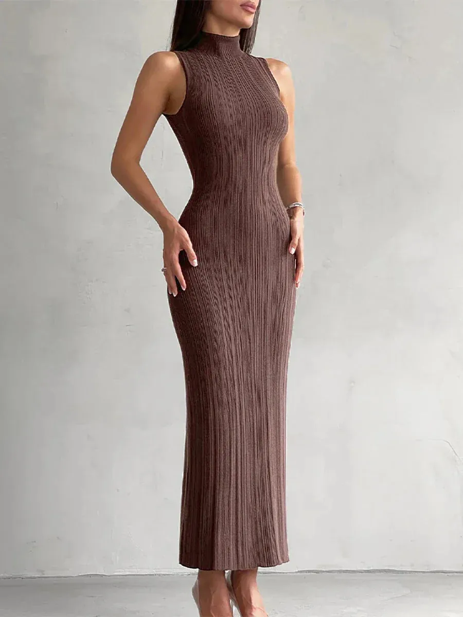 Elegant Form-Fitting Dress for Versatile Occasions