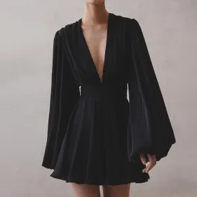 Puff sleeve V-neck short black dress