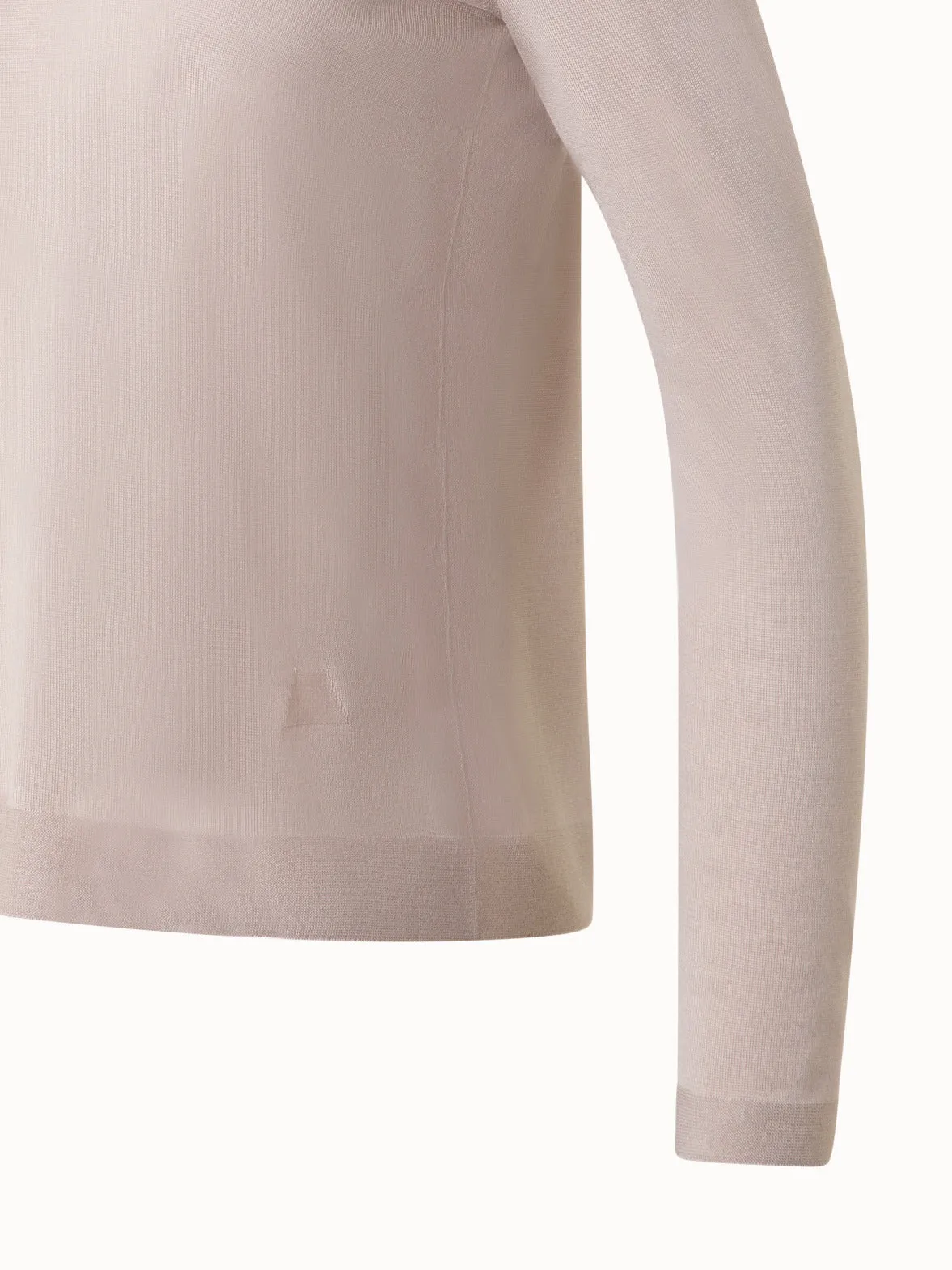 Seamless Crew Neck Sweater in Cashmere Silk